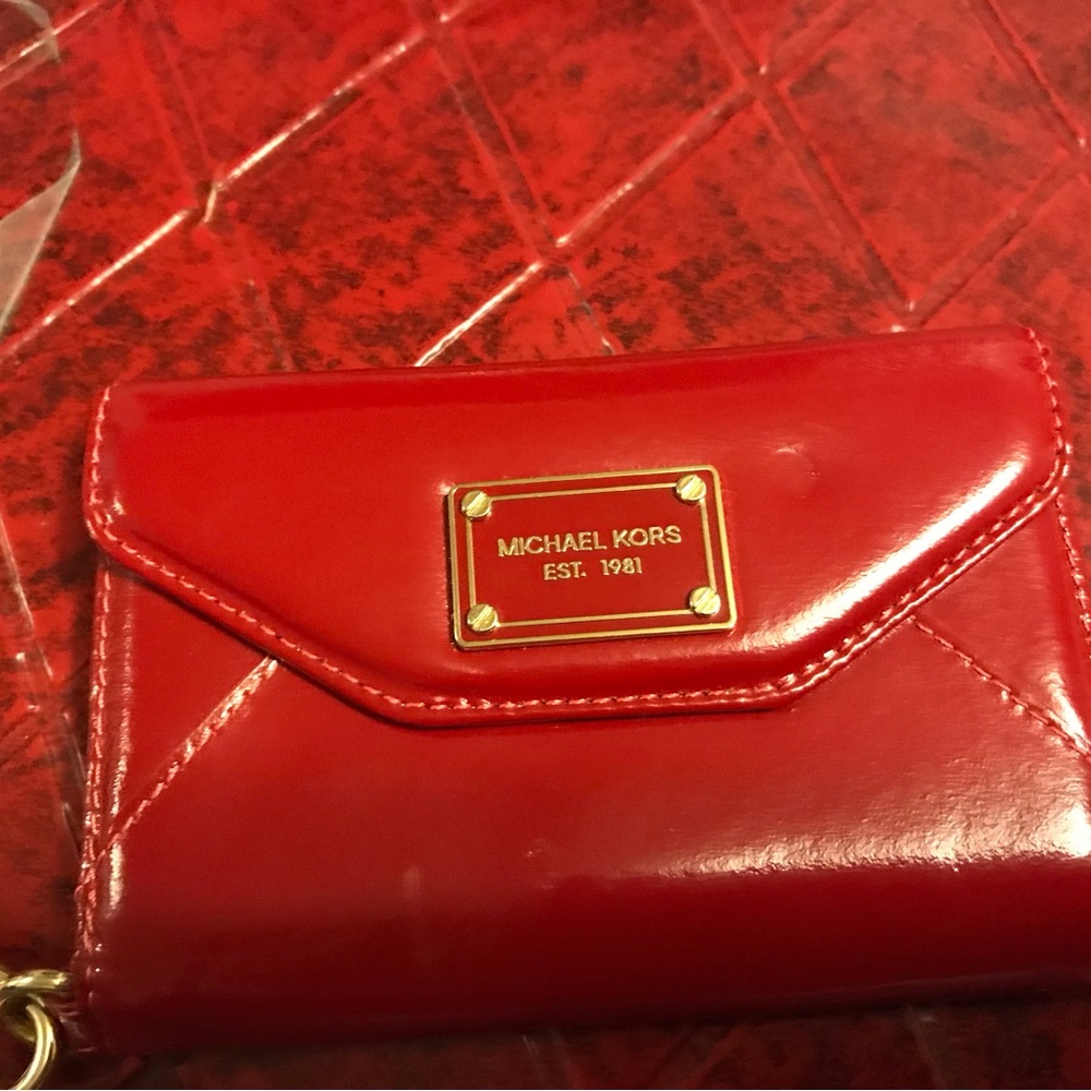 Michael Kors Glossy Red Card/ID holder - Picture 3 of 5